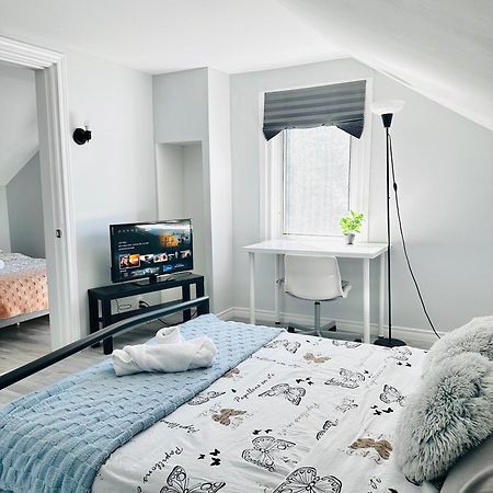 彼得伯勒Cozy 2Br House Near Centre With Patio, Bbq, Backyard, And Netflix公寓 外观 照片